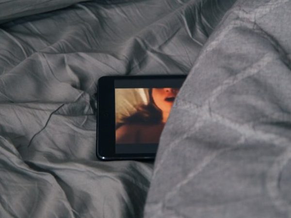 La protection des enfants n&rsquo;intéresse pas les&nbsp;anti-p*rn